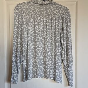 Gray leopard print Women's Top